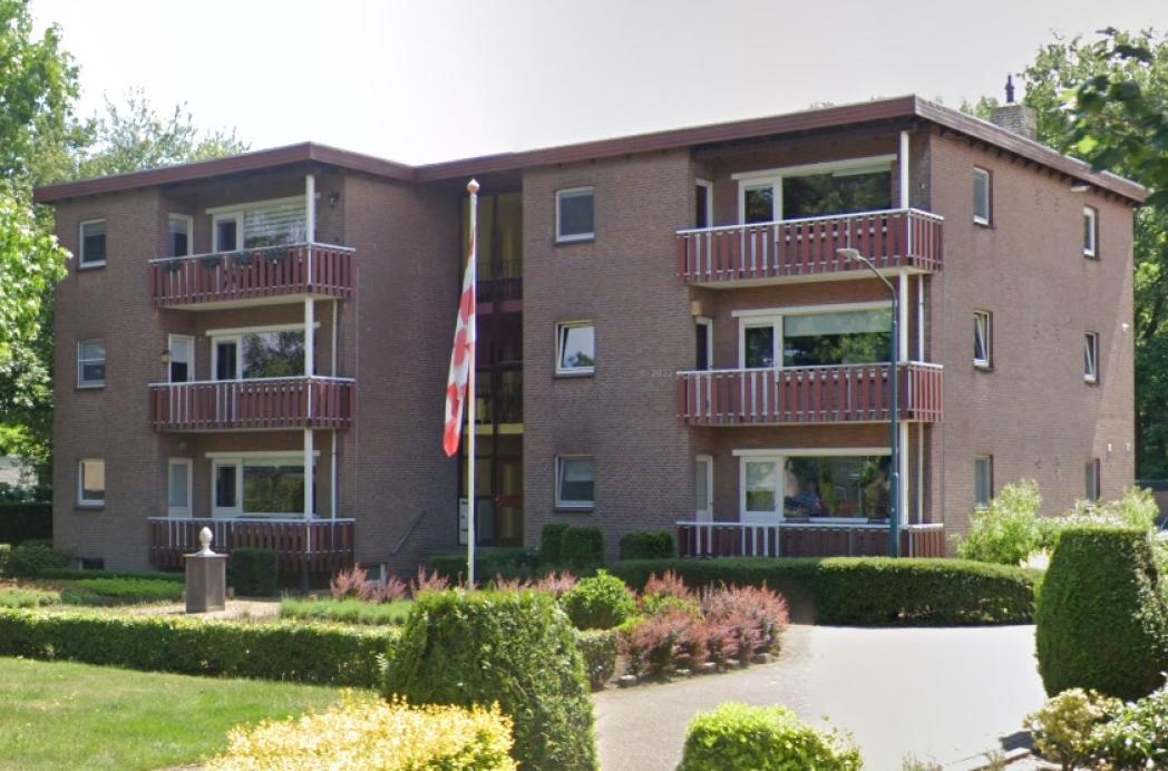 Vlucht uit portiekflats bij brand